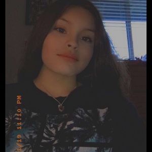 Meet your Posher, Andrea